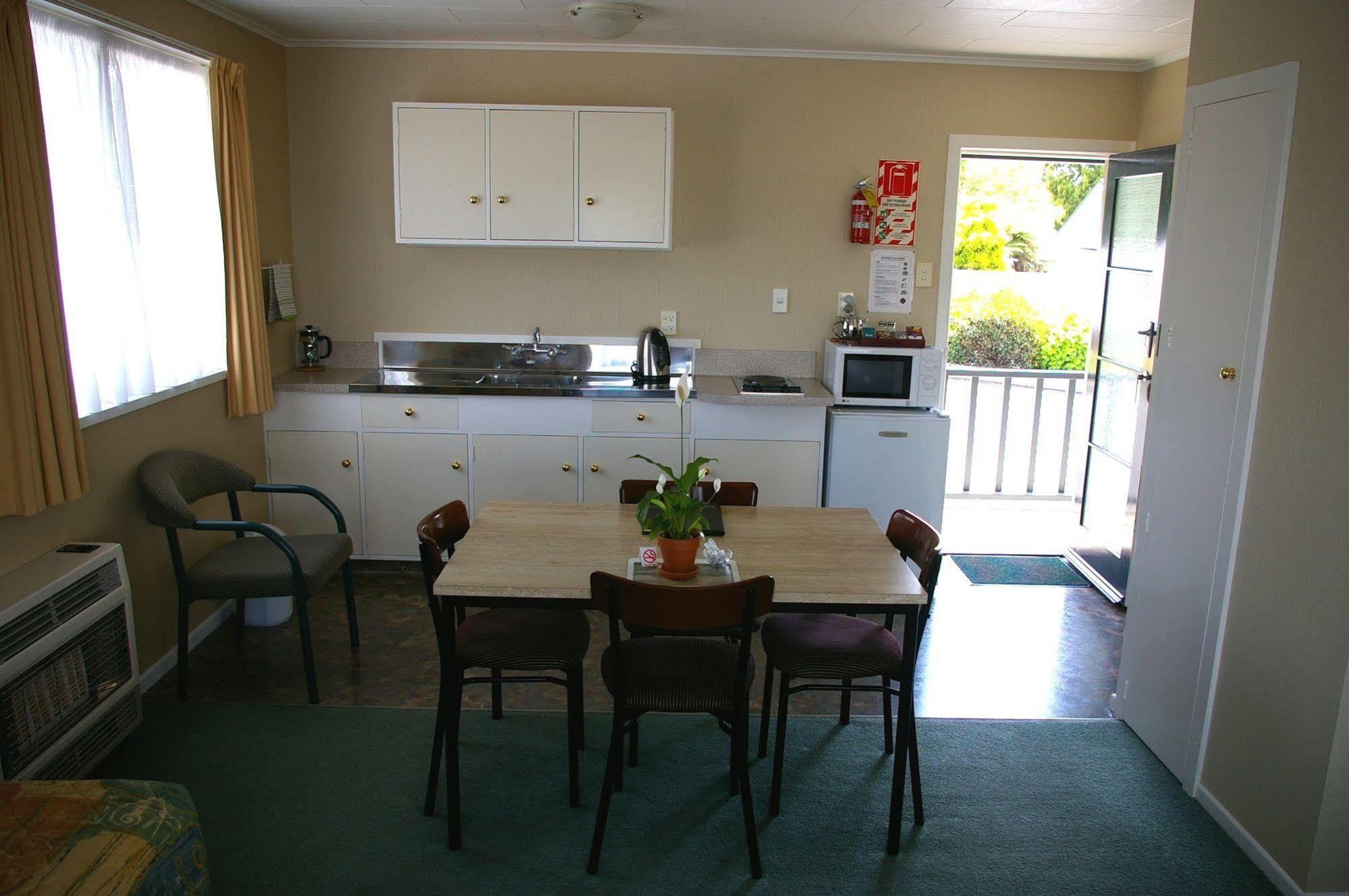 Totara Lodge Motel Levin Eksteriør billede